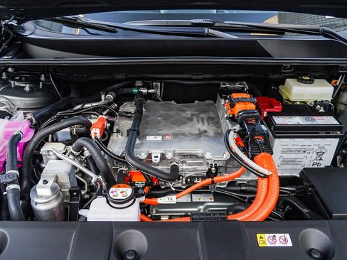 New 2026 Toyota bZ FWD image 13