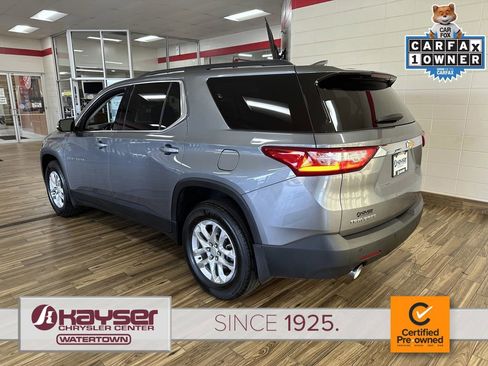 Used 2020 Chevrolet Traverse LT FWD image 3