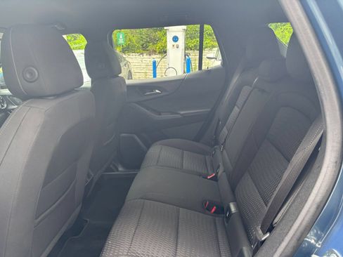 Used 2025 Chevrolet Equinox LT FWD image 25