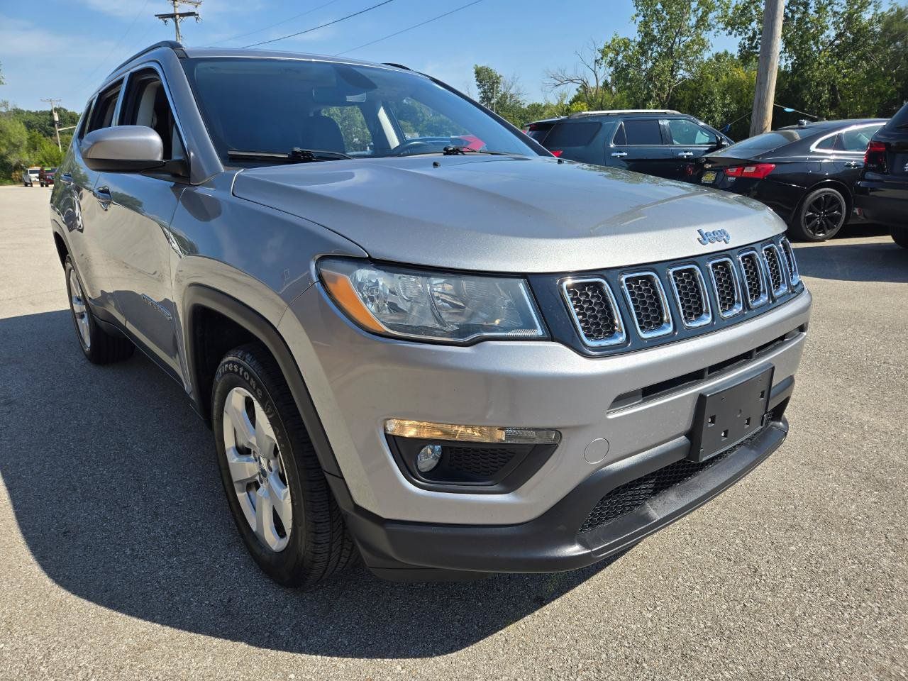 Used 2019 Jeep Compass Latitude AWD/4WD image 3