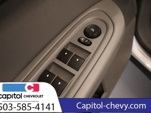 Used 2017 Chevrolet Traverse LS FWD image 11