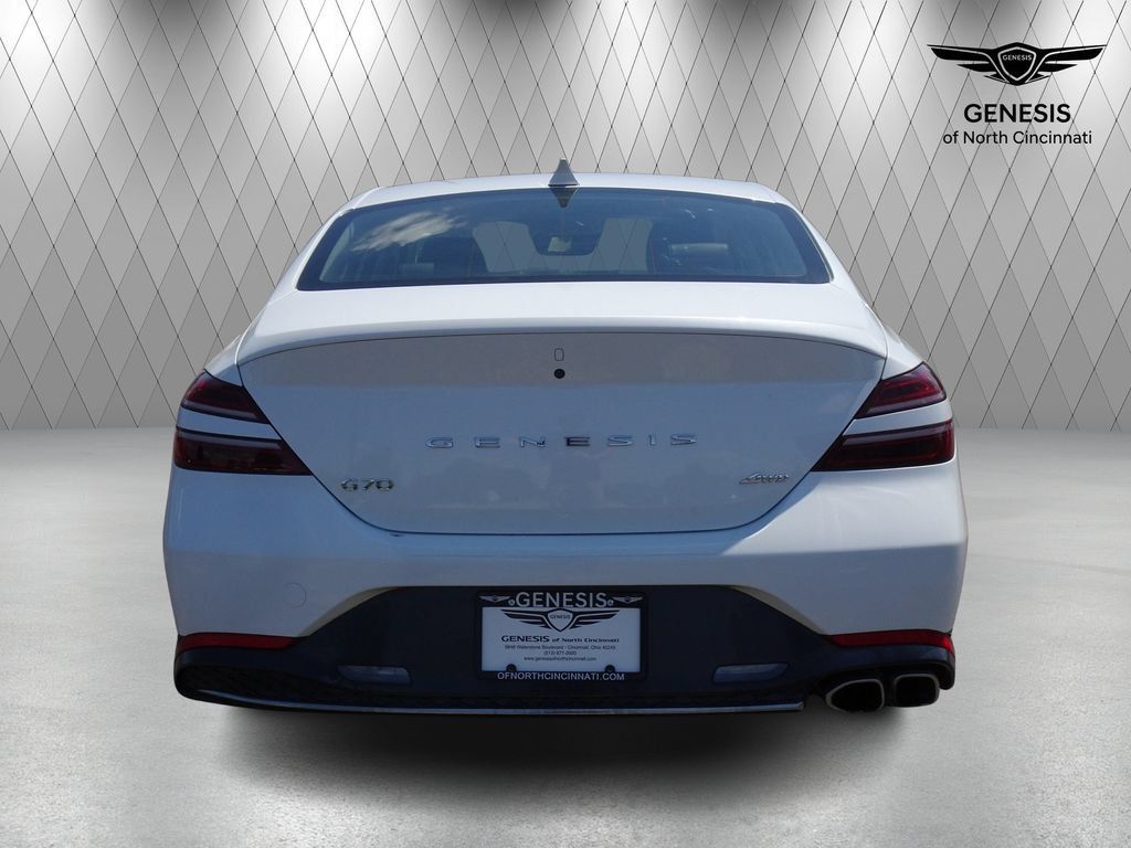 Used 2022 Genesis G70 2.0T AWD/4WD image 4