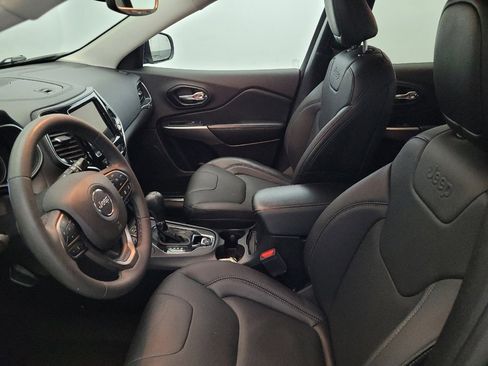 Used 2021 Jeep Cherokee Limited image 17