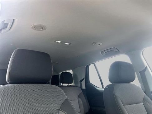 Used 2021 Chevrolet Traverse LS FWD image 17