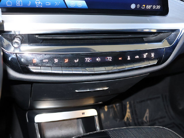 Used 2024 Cadillac Lyriq Luxury AWD/4WD image 21