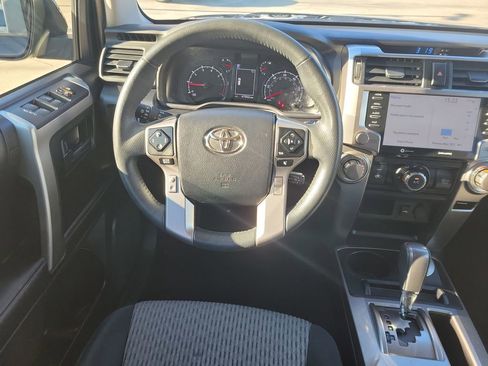 Used 2024 Toyota 4Runner SR5 image 27