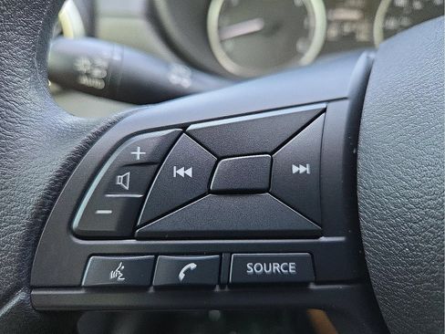 Used 2025 Nissan Versa S w/ S Plus Package FWD image 19
