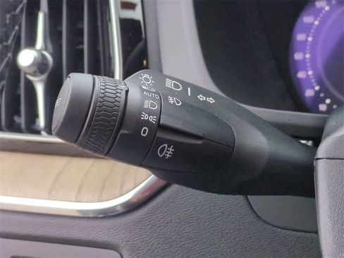 New 2026 Volvo XC60 B5 Plus w/ Protection Package Premier image 27