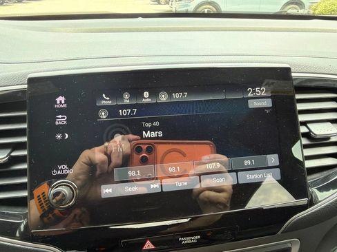 Used 2021 Honda Passport Sport image 17