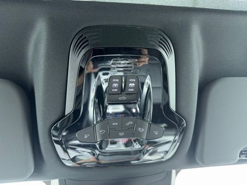 New 2025 Alfa Romeo Stelvio Sprint w/ Convenience Package image 30