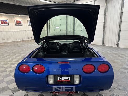 Used 2002 Chevrolet Corvette Coupe w/ Preferred Equipment Group2 RWD image 42