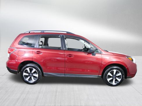 Used 2017 Subaru Forester 2.5i w/ Alloy Wheel Package AWD/4WD image 8