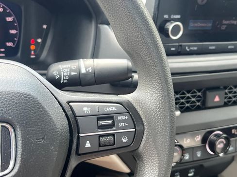 Used 2023 Honda Accord EX image 18