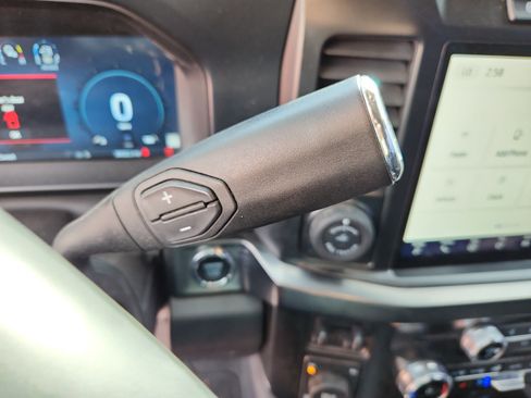 Used 2023 Ford F250 Lariat w/ Lariat Ultimate Package image 14