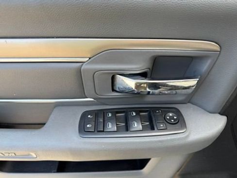 Used 2016 RAM 1500 Big Horn RWD image 12