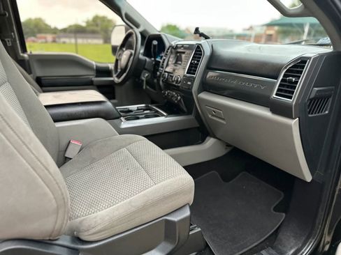 Used 2017 Ford F250 XLT w/ XLT Value Package RWD image 23
