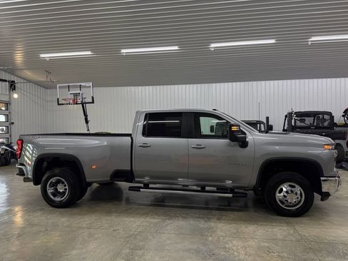Used 2025 Chevrolet Silverado 3500 LT w/ All Star Edition AWD/4WD image 18