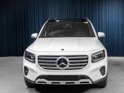 Used 2025 Mercedes-Benz GLB 250 image 2