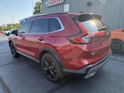 Used 2024 Honda CR-V Sport Touring image 2