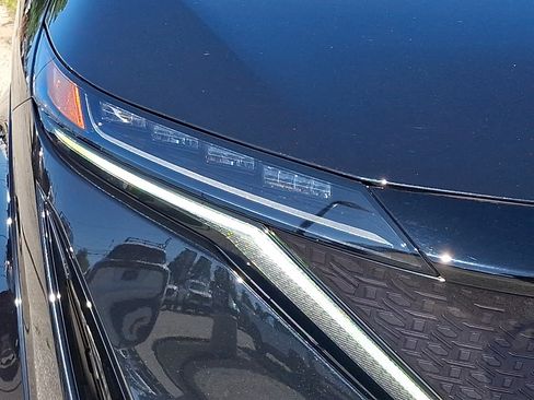 Certified 2023 Nissan Ariya FWD image 10