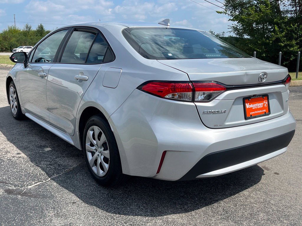 Used 2022 Toyota Corolla LE FWD image 7