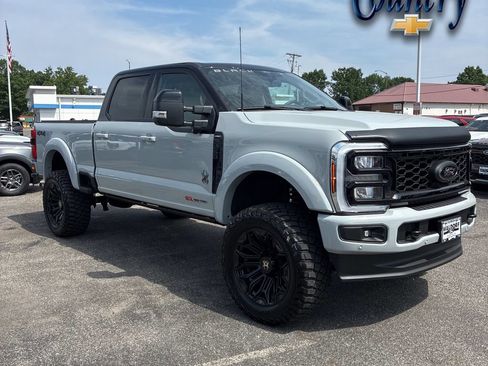 Used 2025 Ford F250 Lariat w/ Lariat Ultimate Package AWD/4WD image 1