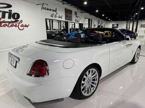 Used 2019 Rolls-Royce Dawn image 7
