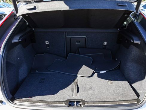 Used 2023 Volvo C40 P8 Recharge Ultimate image 27