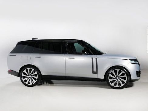 Certified 2025 Land Rover Range Rover Long Wheelbase Autobiography AWD/4WD image 32