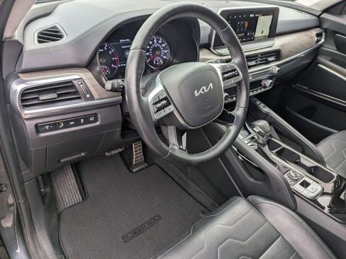 Used 2022 Kia Telluride SX w/ SX Prestige Package image 7