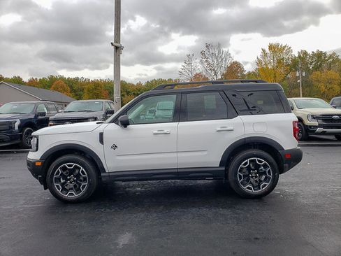 New 2025 Ford Bronco Sport Outer Banks image 3