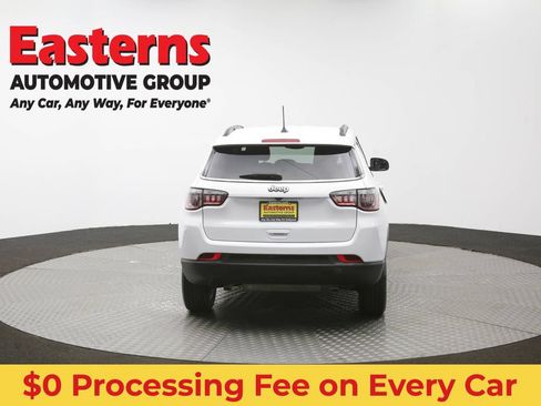 Used 2024 Jeep Compass Latitude AWD/4WD image 37