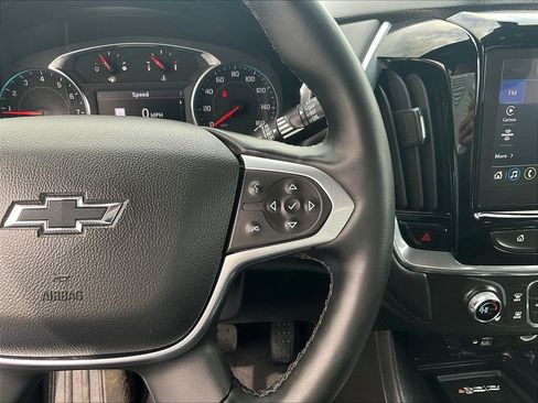 Used 2023 Chevrolet Traverse RS AWD/4WD image 12