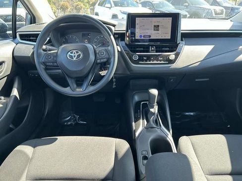 Used 2025 Toyota Corolla LE image 13
