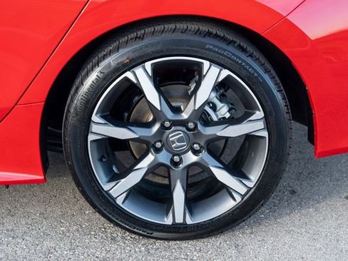 Used 2025 Honda Civic Sport Touring image 9