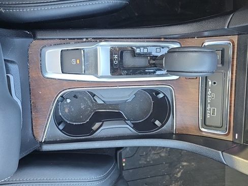 Certified 2023 Subaru Ascent Touring image 12