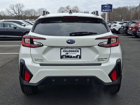 Used 2024 Subaru Crosstrek 2.0i Premium image 6