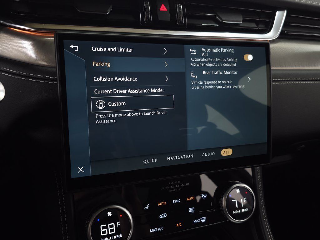 Used 2025 Jaguar F-PACE R-Dynamic S AWD/4WD image 29