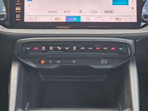 New 2026 Jeep Cherokee Laredo image 11