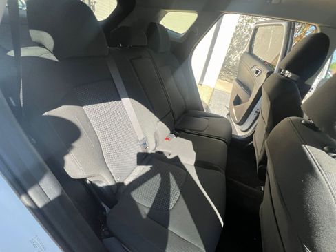 Used 2025 Kia Sportage LX image 33