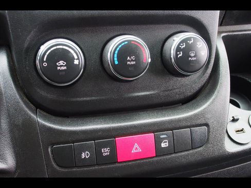 Used 2021 RAM ProMaster 2500 w/ Convenience Group image 21