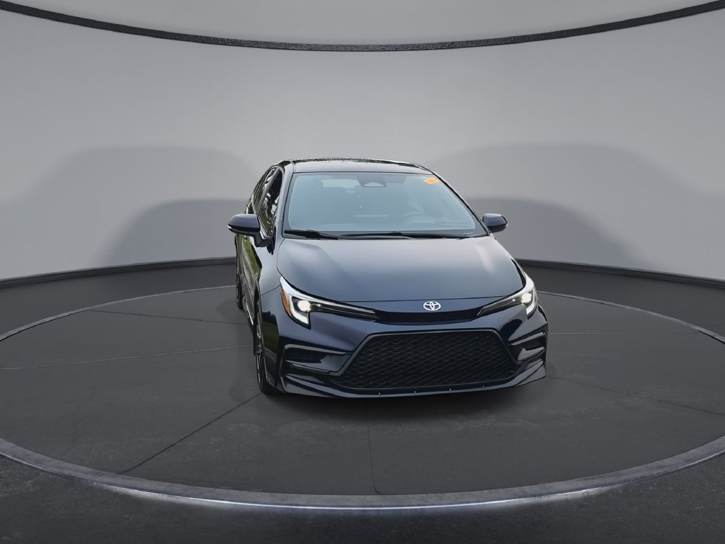 Used 2024 Toyota Corolla SE FWD image 3