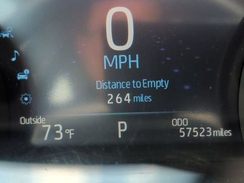 Used 2022 Toyota Camry XSE FWD image 14