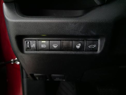 Used 2022 Toyota RAV4 XLE image 26