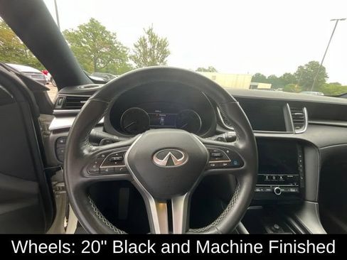 Used 2021 INFINITI QX50 Luxe w/ Appearance Package AWD/4WD image 17