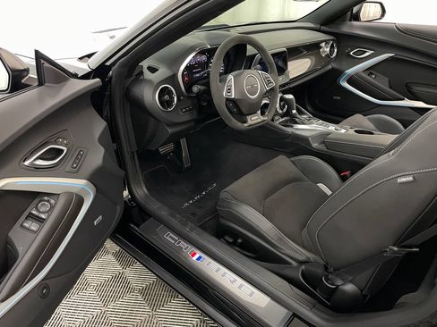Used 2024 Chevrolet Camaro SS RWD image 2
