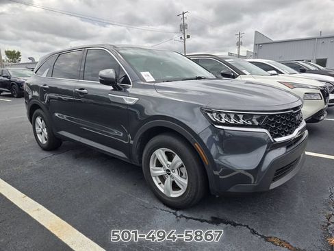 Used 2023 Kia Sorento LX FWD image 6
