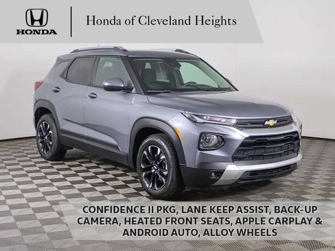 Used 2022 Chevrolet TrailBlazer LT w/ Confidence II Package FWD image 1