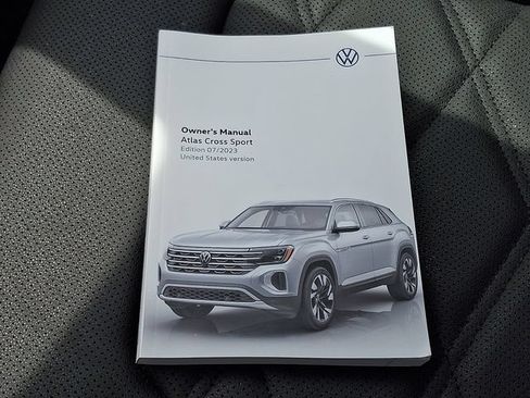 Used 2024 Volkswagen Atlas Cross Sport SE AWD/4WD image 26