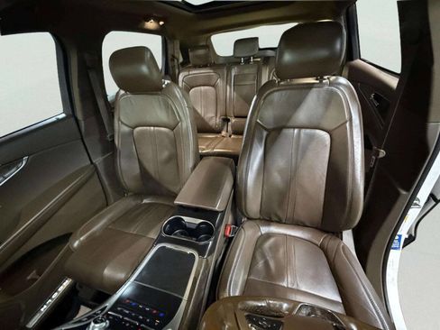 Used 2016 Lincoln MKX Reserve w/ Equipment Group 102A image 19